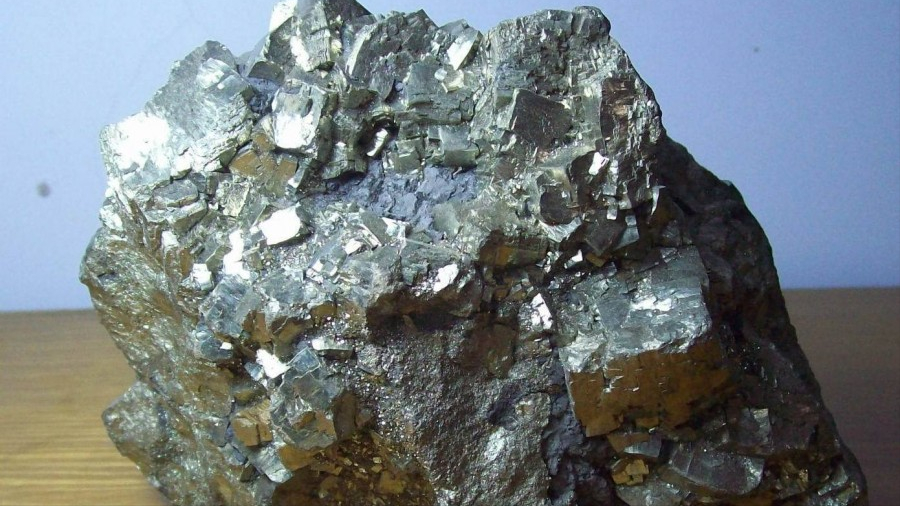 河南發(fā)現(xiàn)200億特大型金礦 黃金價格會暴跌嗎？詳解中國金礦與金屬礦石